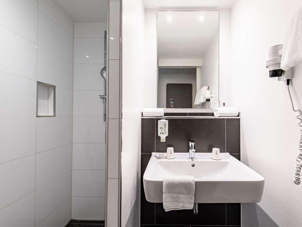 B&B Hotel Muenchen-Olympiapark Quarto foto